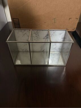 Glass Marble-Patterned 3-Compartment Organizer - Silver Trim